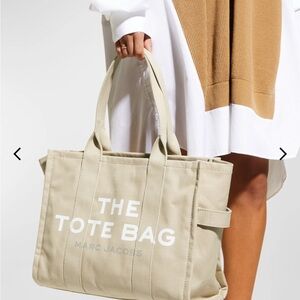 Marc Jacobs Large Beige Tote Bag. Work/everyday bag. Gently used.